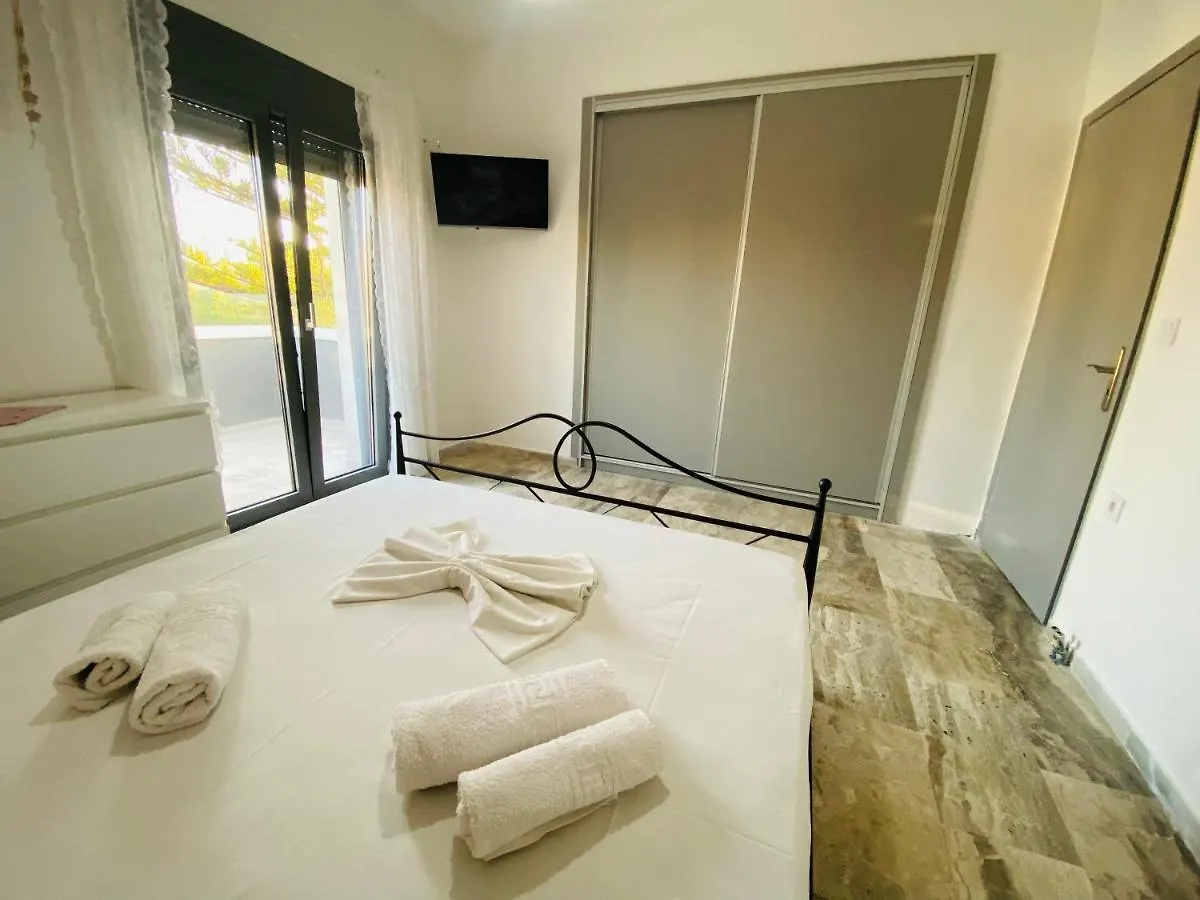Pallada Apartment Kalathas