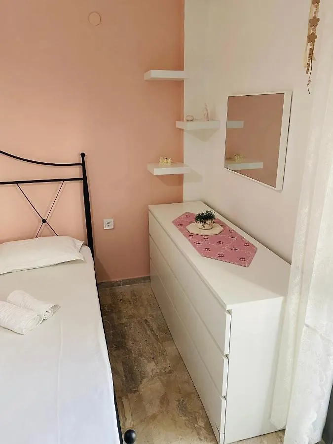 Pallada Apartment Kalathas